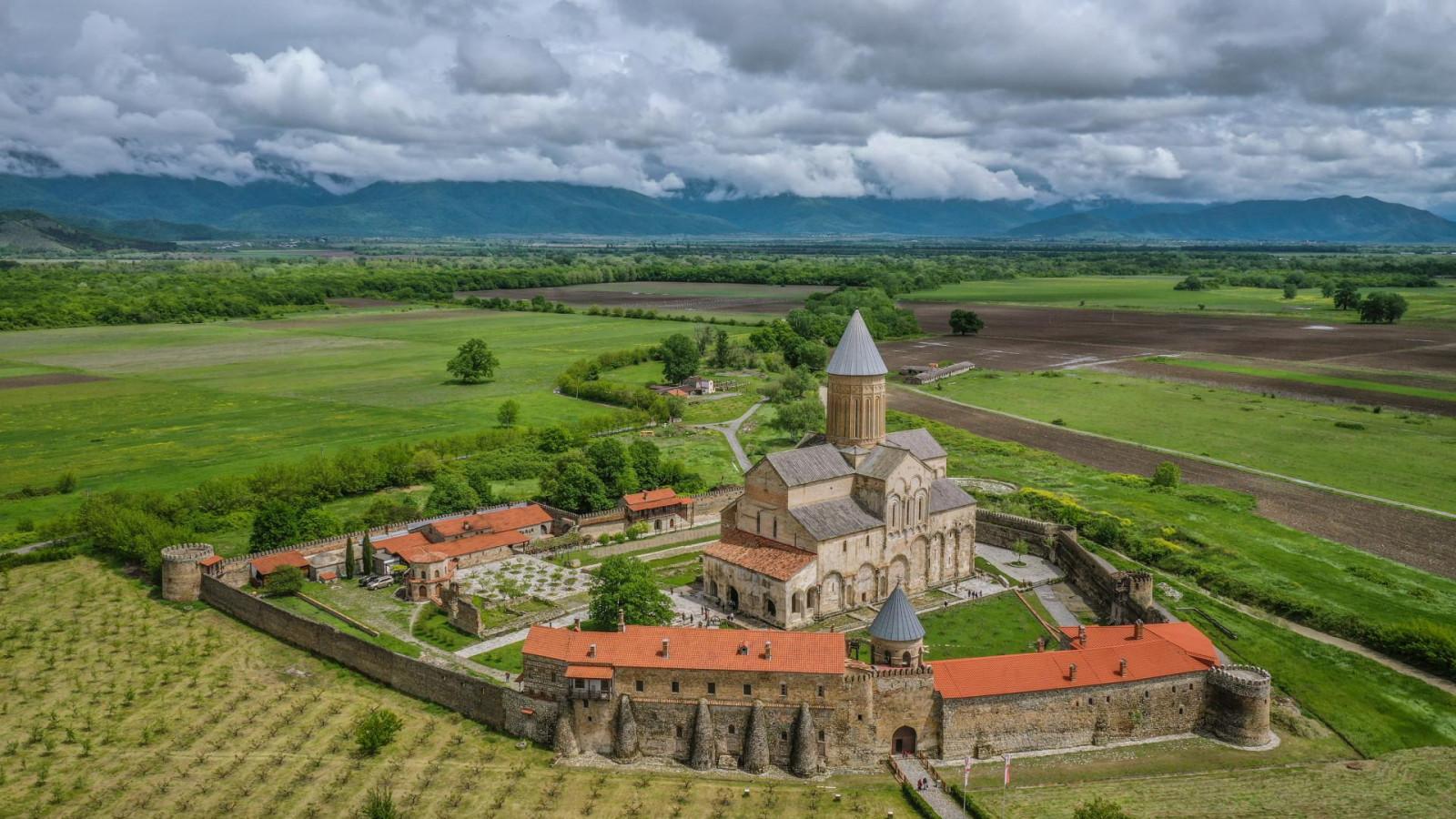 Day 4: Tsinandali- Alaverdi Cathedral- Winery Khareba – Tbilisi 